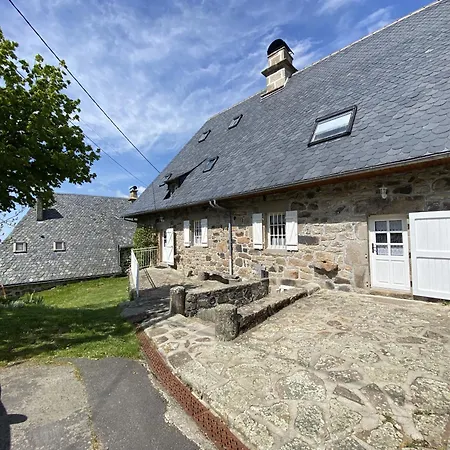 Aux Gardes Aux Pieds Des Montagnes Saint-Jacques-des-Blats