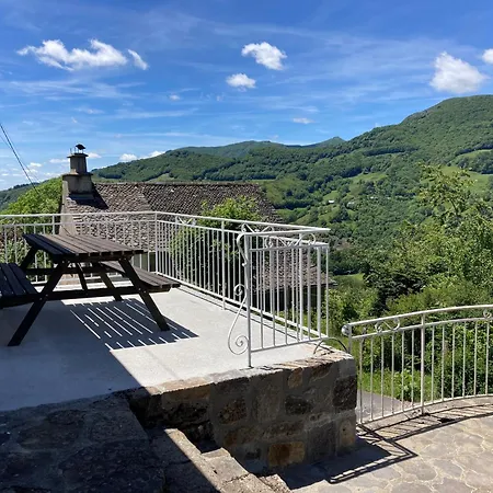 Aux Gardes Aux Pieds Des Montagnes Saint-Jacques-des-Blats
